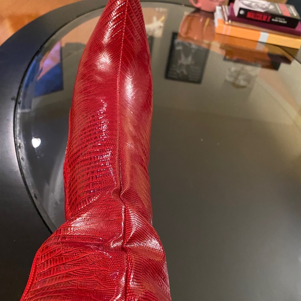 ONLY SIZE 7 LEFT! - Picture 6 of 8